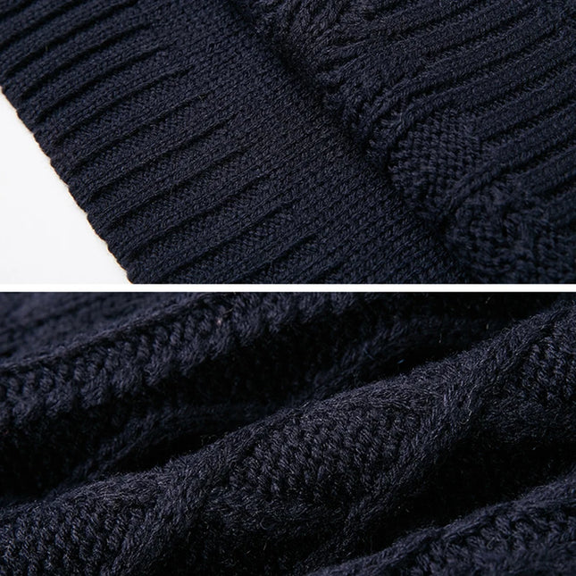 Strickkleid Weiß, Seitenansicht mit lockerer Passform