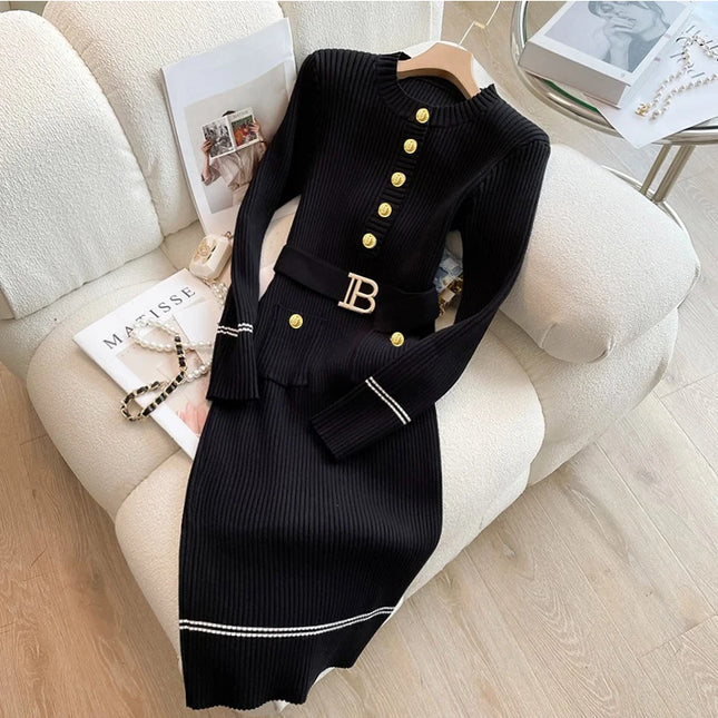 Schwarzes Midi Strickkleid mit Gürtel und Knopfleiste