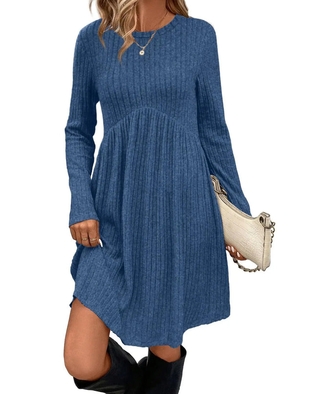 Knielanges Strickkleid Rundhals Blau, Vorderansicht