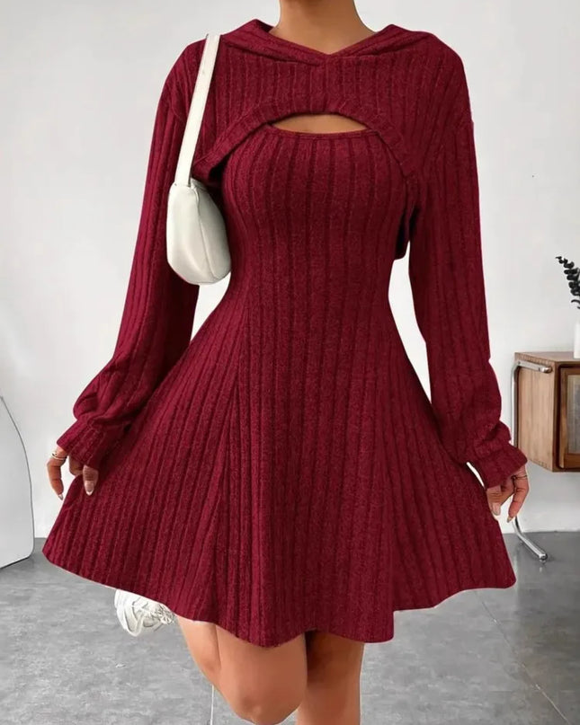 Hellblaues Mini-Kleid mit Kapuze, seitliche Ansicht