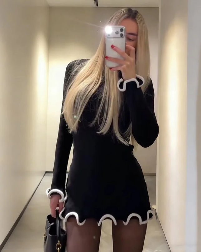 Schwarzes Strickkleid schulterfrei - Seitenansicht, knöchellang