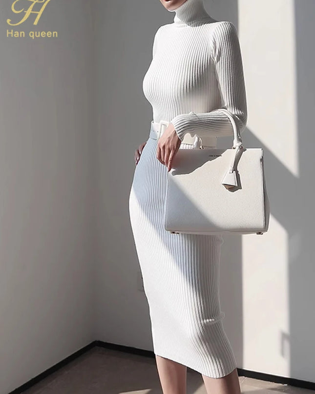 Rollkragen Strickkleid mit Gürtel - Rückansicht